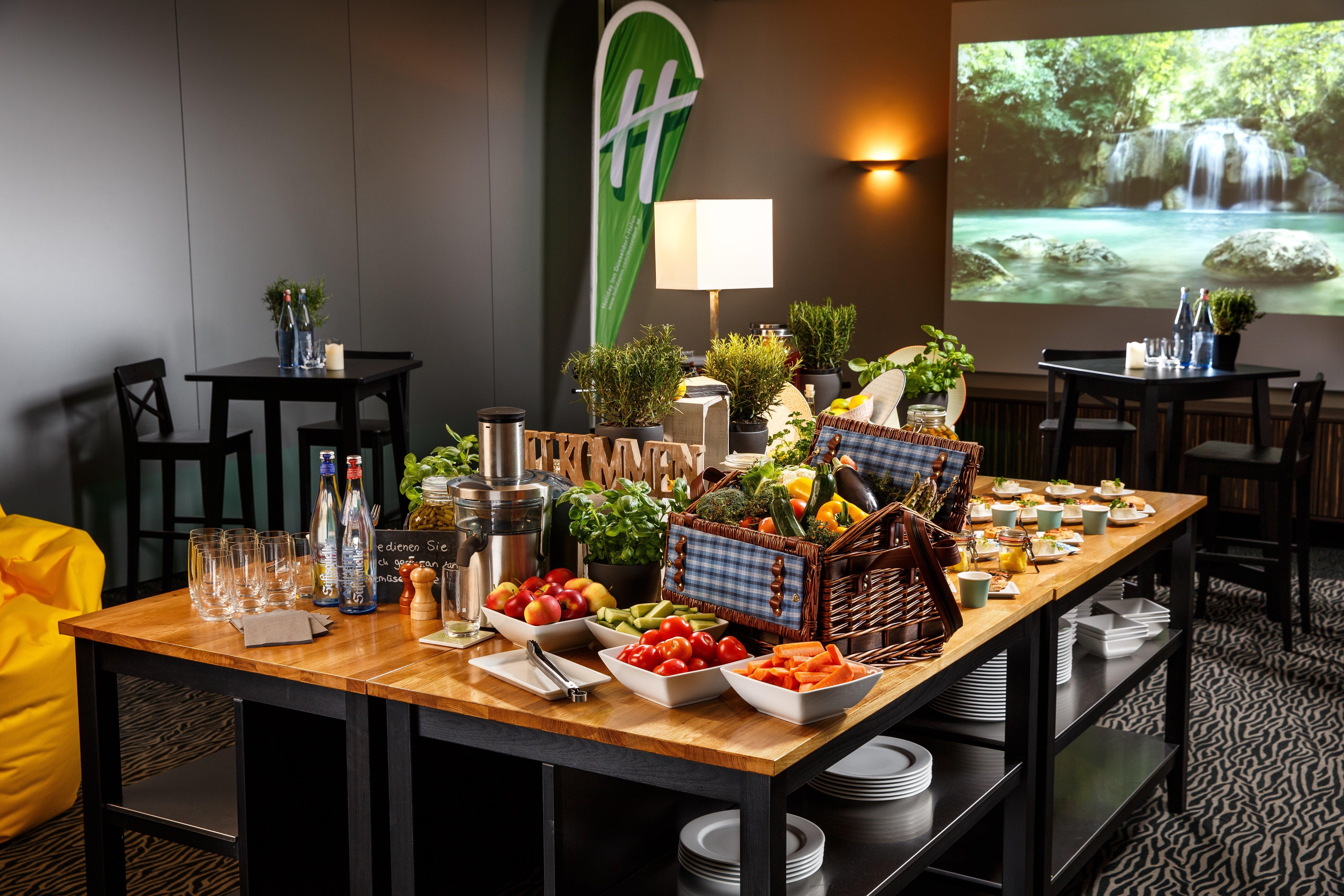 Holiday Inn Duesseldorf Hafen, An Ihg Hotel Екстериор снимка