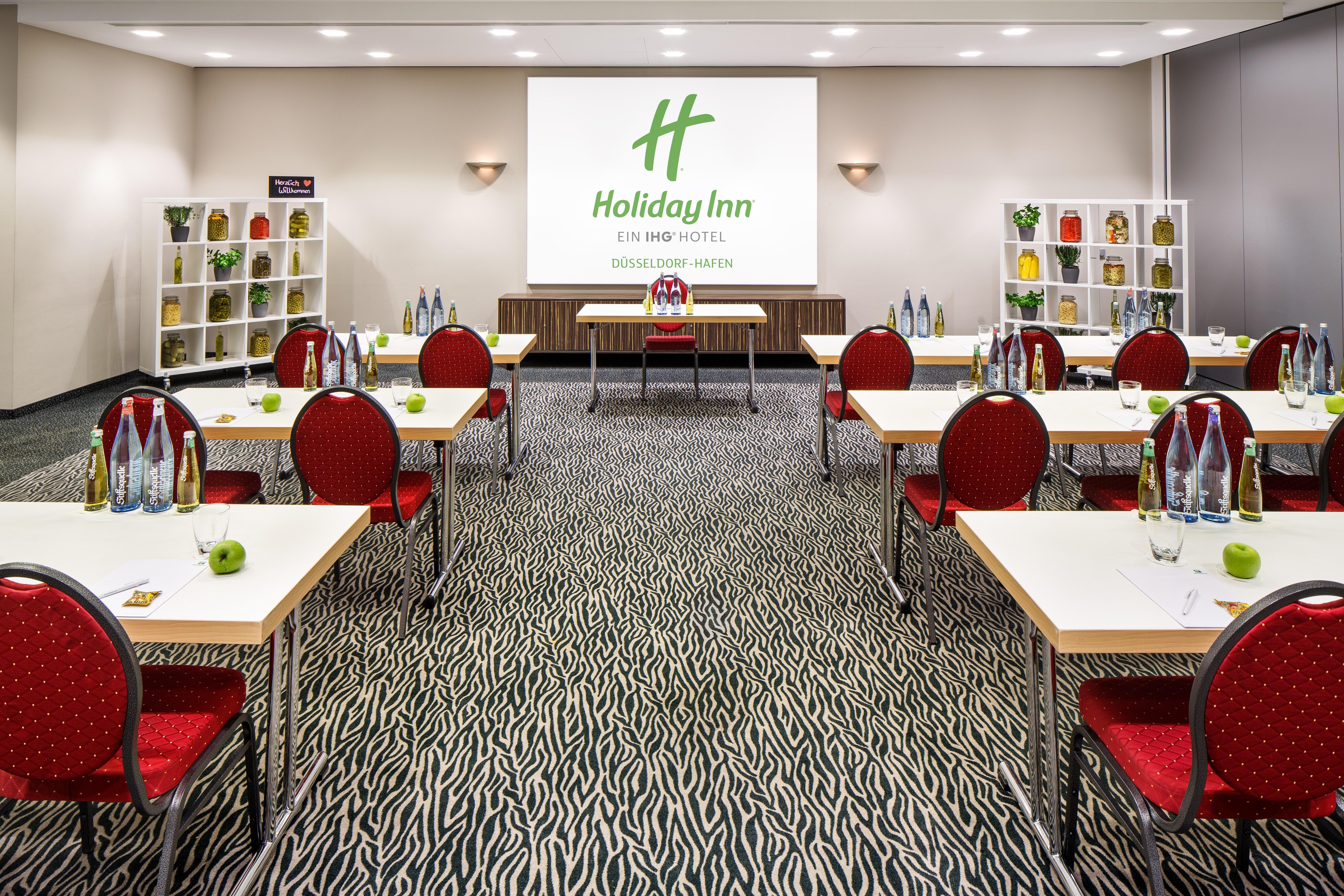 Holiday Inn Duesseldorf Hafen, An Ihg Hotel Екстериор снимка
